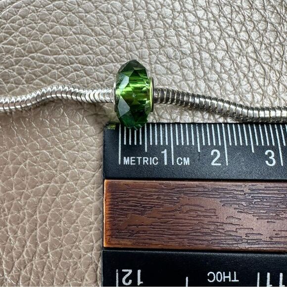 Helzberg Diamonds - Green Stone Glass Charm - Picture 2 of 2